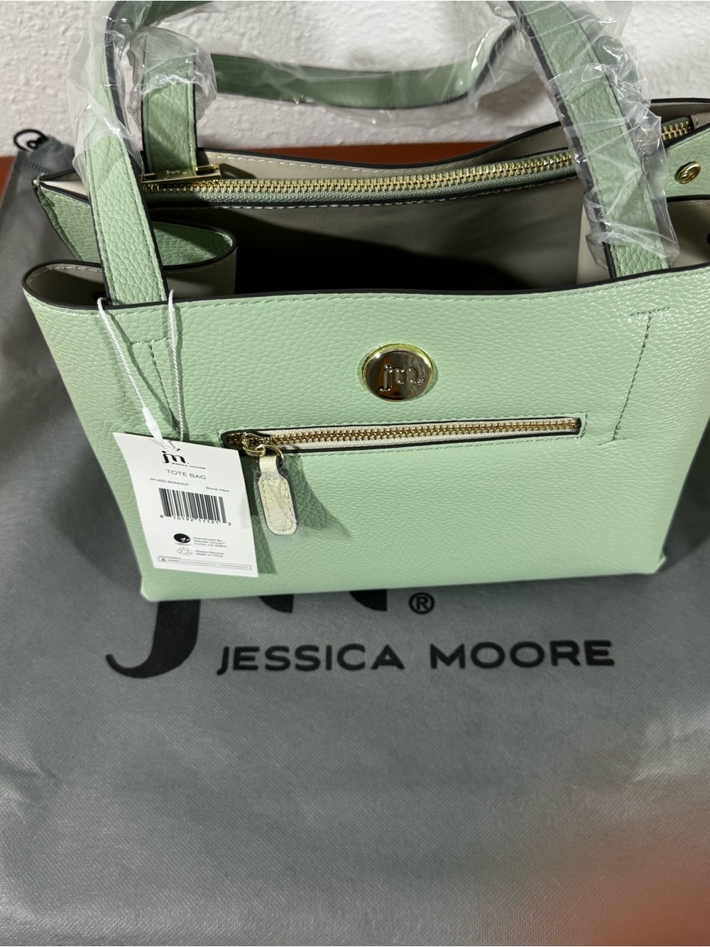 Jessica Moore Mint Green Pebbled Faux Leather Tote NWT